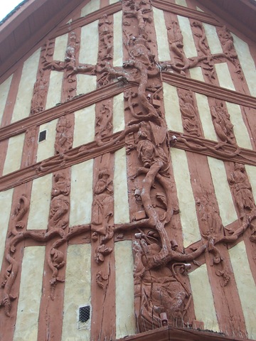 [2010.09.07011maisondelarbredeJess2.jpg]