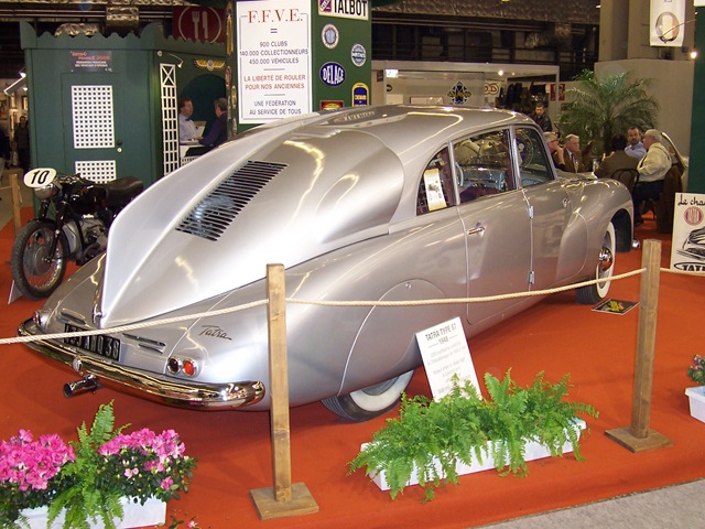 [2005.02.18-006 Tatra type 87 1948[2].jpg]