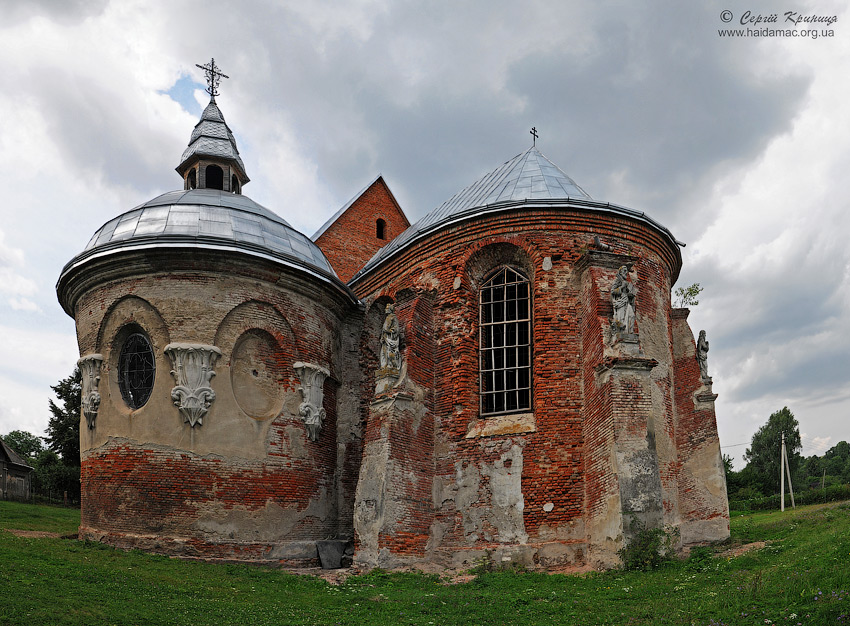 Михайлівський костел. Вид зі сходу