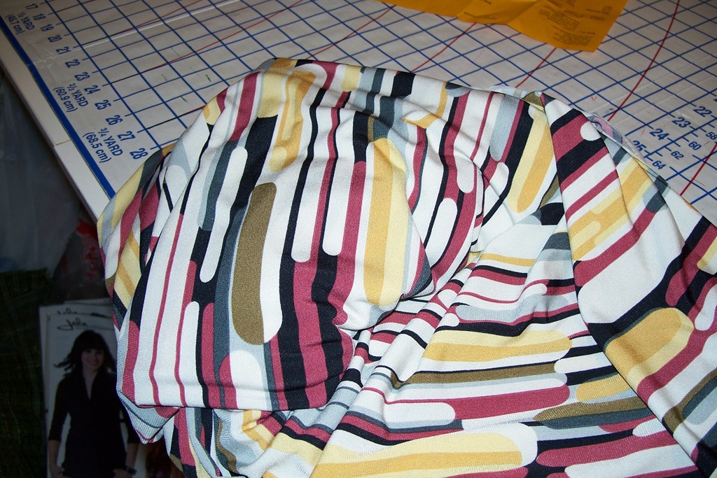 [Multi color geometric-stripe knit-Denver Fabrics-2-2011[6].jpg]