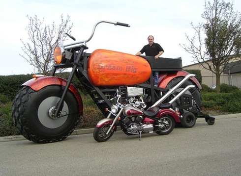Biggest Motorcycle - The Monster 01