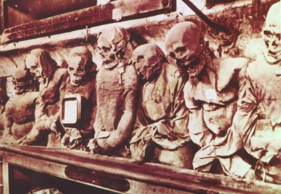 world's bizarre catacombs 19