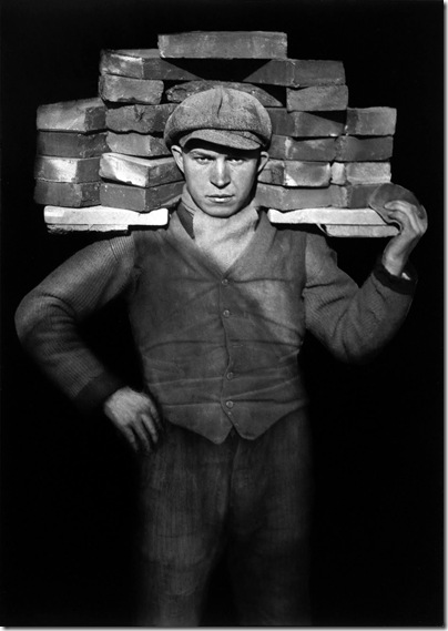 August Sander  - The Bricklayer, 1928