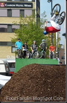 Cykelnsdag den 14 maj Gävle BMX MTB Hopp Dirt (2)