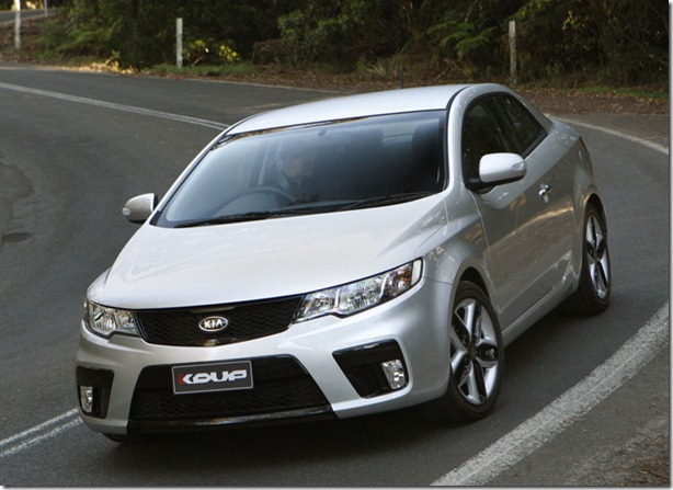 2010-kia-cerato-koup_24