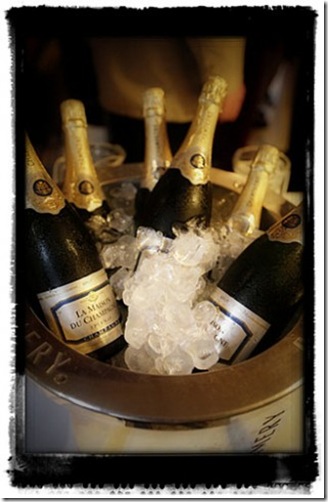 champagne_on_ice