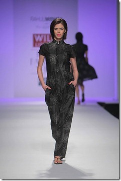 WIFW SS2010 collection by Rahul Mishra's Show3