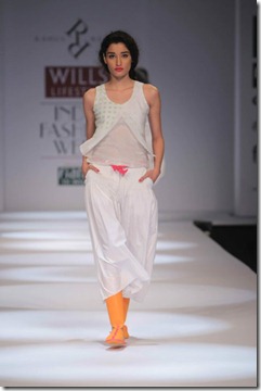 WIFW SS 2011 Collection by Rahul Reddy's Show4