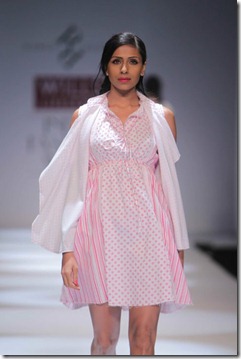 WIFW SS 2011 Collection by Rahul Reddy's Show17