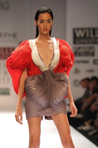 [WIFW SS 2011collection by Morphe by Amit Aggarwal 18[3].jpg]