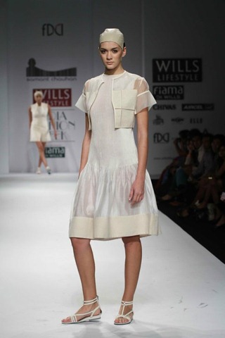 [IFW SS 2011  collection by Samant Chauhan's 6[6].jpg]