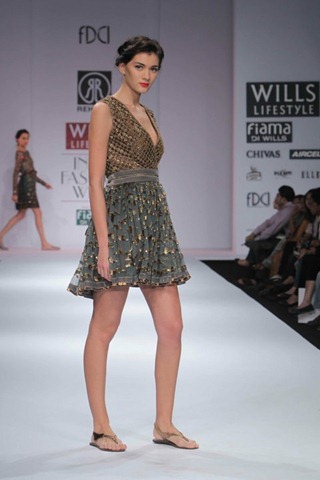 [WIFW SS 2011 - collection by Rehane (4)[5].jpg]