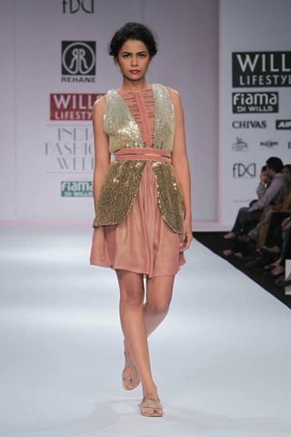 [WIFW SS 2011 - collection by Rehane's (5)[5].jpg]