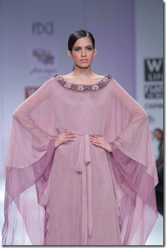 WIFW SS 2011  Geisha Designs by Paras & Shalini (15)