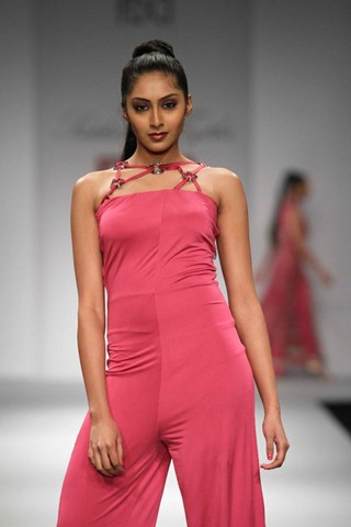 [WIFW SS 2011 collection by  Siddartha Tytler (14)[4].jpg]