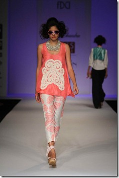 WIFW SS 2011 collection by Preeti Chandra's Show   (12)