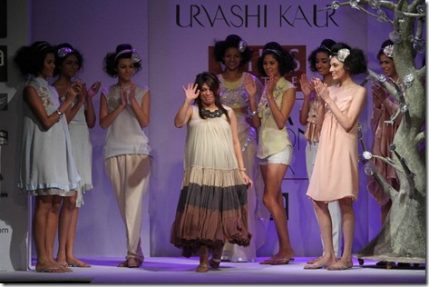 WIFW SS 2011collection by Urvashi Kaur  (3)