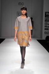 Neeru Kumar's collection at WLS 2011 (13)