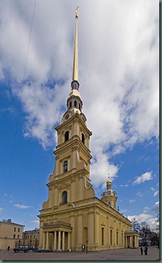 240px-Sankt_Petersburg_Peter-und-Paul-Kathedrale_2006_a