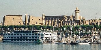 [350px-Egypt.LuxorTemple.River.01[6].jpg]