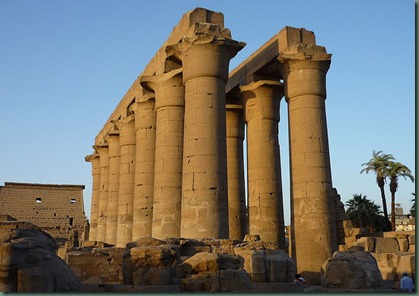 800px-Luxor_temple27