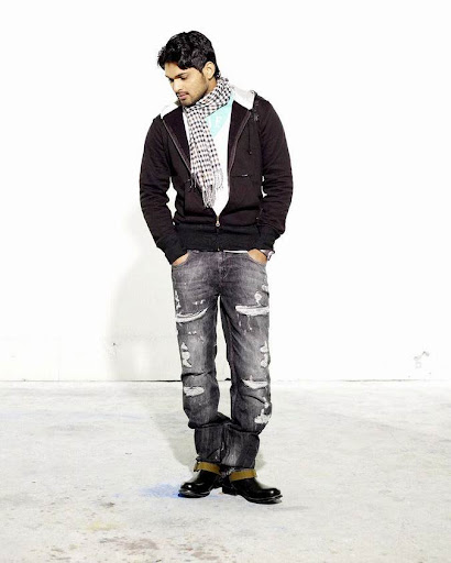 CLICK THE ABOVE ARROW TO  ZOOM THE IMAGE