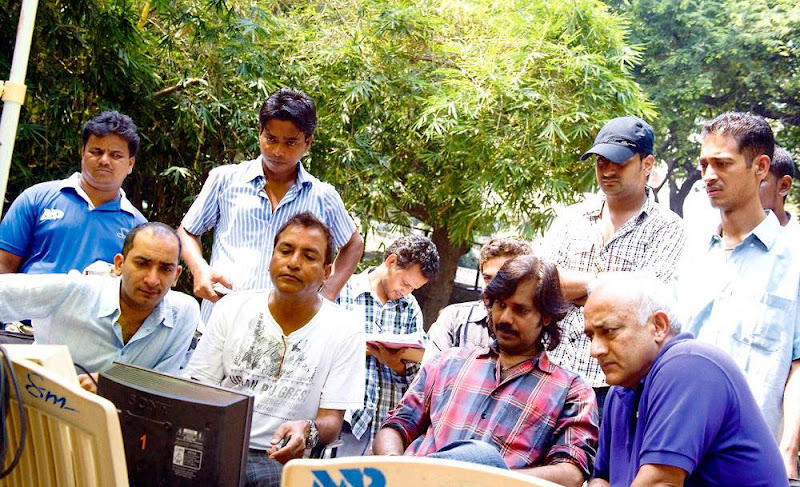 CLICK THE ABOVE ARROW TO  ZOOM THE IMAGE