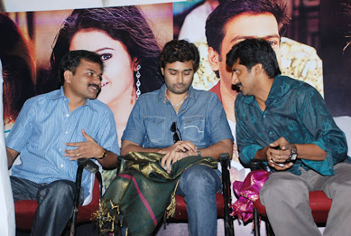 CLICK THE ABOVE ARROW TO  ZOOM THE IMAGE