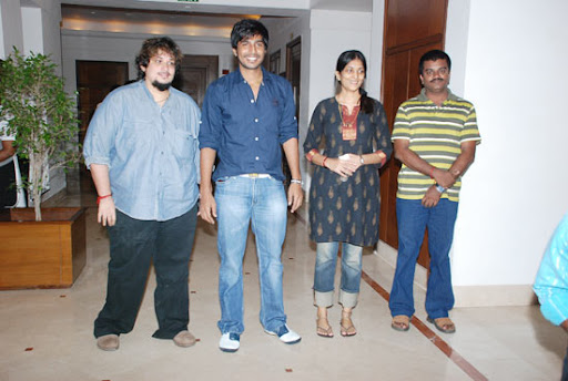 CLICK THE ABOVE ARROW TO  ZOOM THE IMAGE