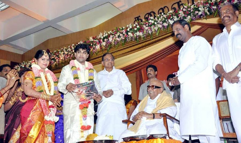 CLICK THE ABOVE ARROW TO  ZOOM THE IMAGE