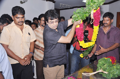 CLICK THE ABOVE ARROW TO  ZOOM THE IMAGE