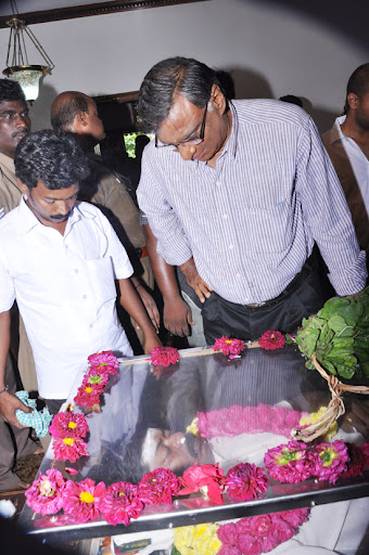 CLICK THE ABOVE ARROW TO  ZOOM THE IMAGE