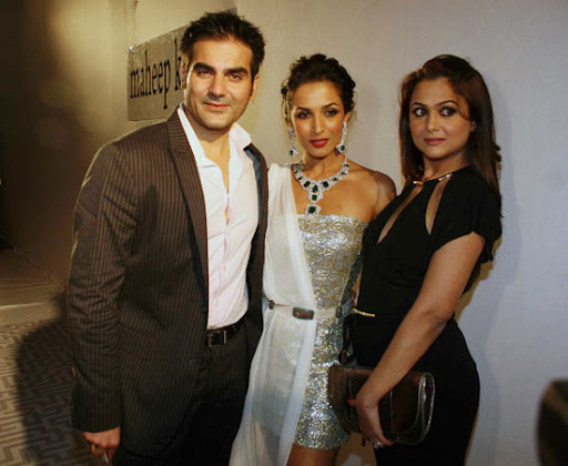 CLICK THE ABOVE ARROW TO  ZOOM THE IMAGE