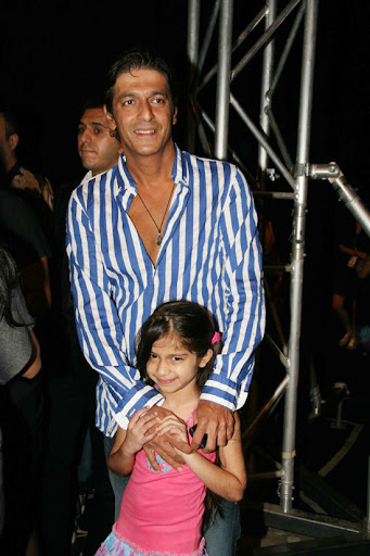 CLICK THE ABOVE ARROW TO  ZOOM THE IMAGE