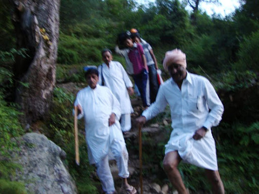 Super Star Rajinikanth in Imayamalai photo gallery| Rajini at Himalaya