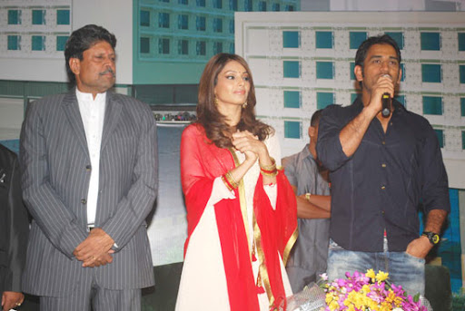 CLICK THE ABOVE ARROW TO  ZOOM THE IMAGE