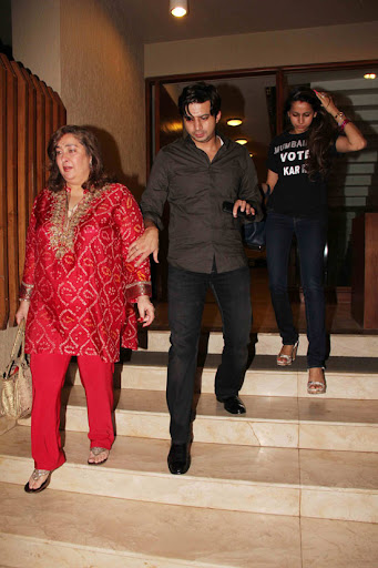 CLICK THE ABOVE ARROW TO  ZOOM THE IMAGE