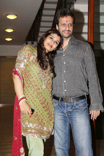 CLICK THE ABOVE ARROW TO  ZOOM THE IMAGE