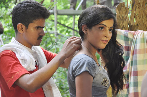 CLICK THE ABOVE ARROW TO  ZOOM THE IMAGE