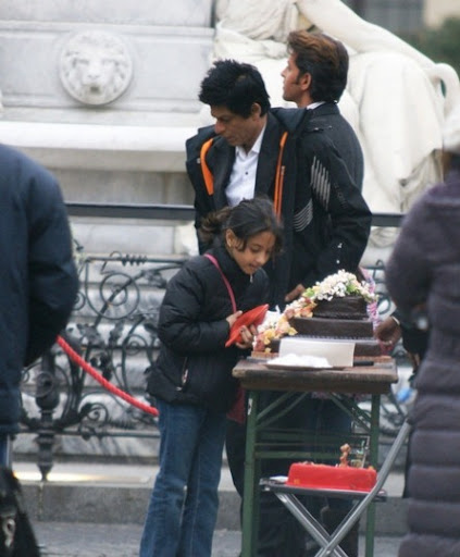 CLICK THE ABOVE ARROW TO  ZOOM THE IMAGE