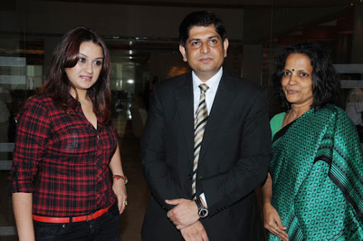 CLICK THE ABOVE ARROW TO  ZOOM THE IMAGE