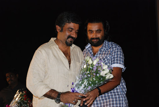 CLICK THE ABOVE ARROW TO  ZOOM THE IMAGE