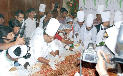 CLICK THE ABOVE ARROW TO  ZOOM THE IMAGE