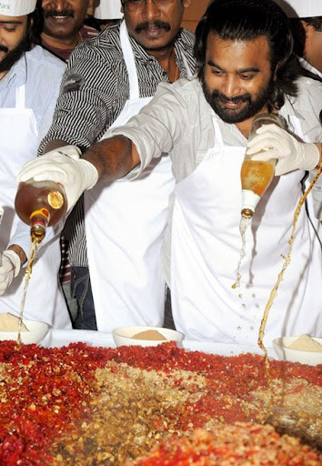 CLICK THE ABOVE ARROW TO  ZOOM THE IMAGE