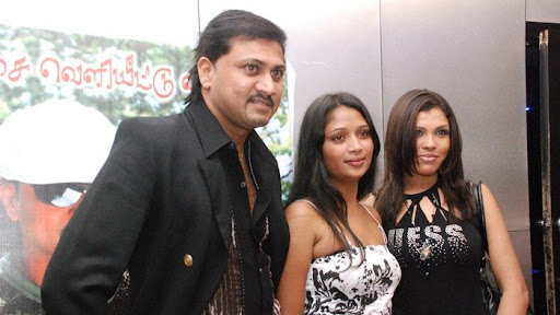 CLICK THE ABOVE ARROW TO  ZOOM THE IMAGE