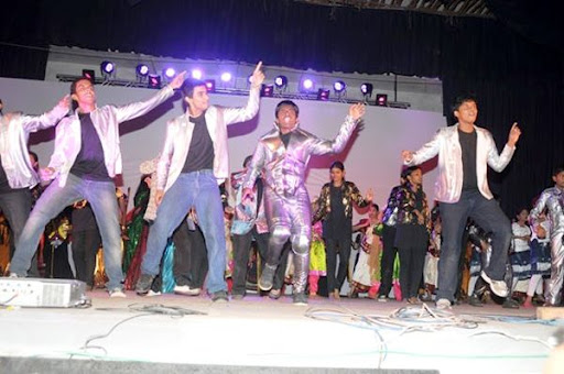 CLICK THE ABOVE ARROW TO  ZOOM THE IMAGE