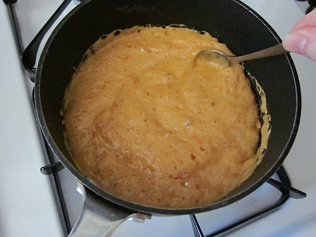 baking soda and spices added to sugar mixture in pot 