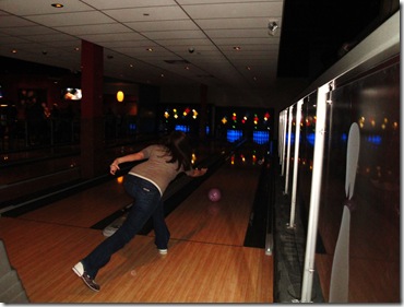 21.  Lorin bowling