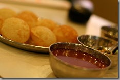 230px-Indian_cuisine-Panipuri-03