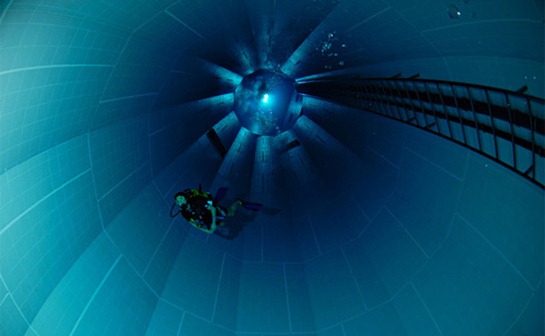 inside-pool-belgium